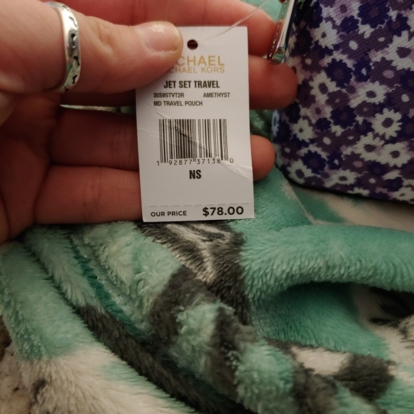 MK travel bag - Picture 2 of 3